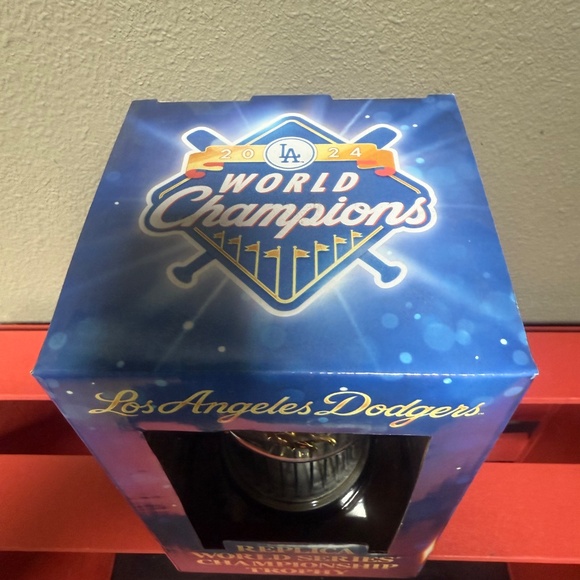 2024 World Series Los Angeles Dodgers Replica Trophy Stadium Giveaway Exclusive - Picture 6 of 7